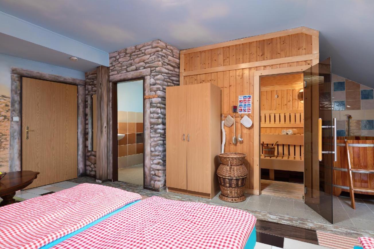 Wellness Club Villa Puclice Екстериор снимка