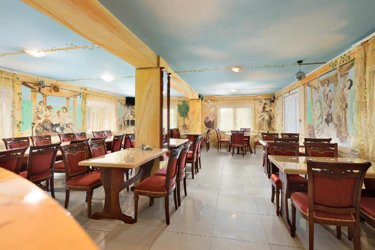Wellness Club Villa Puclice Екстериор снимка