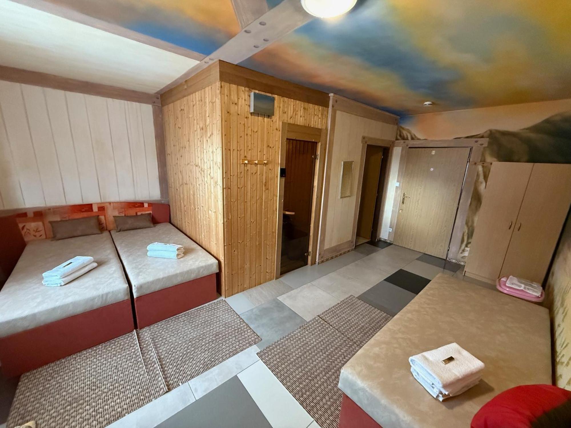 Wellness Club Villa Puclice Екстериор снимка