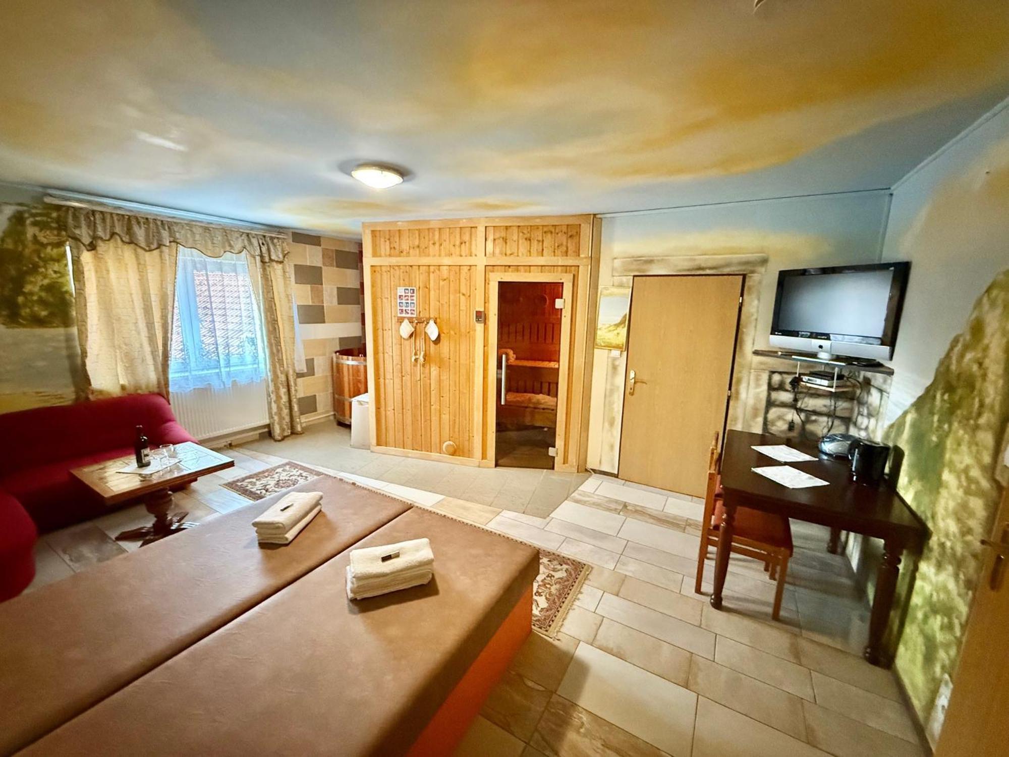 Wellness Club Villa Puclice Екстериор снимка