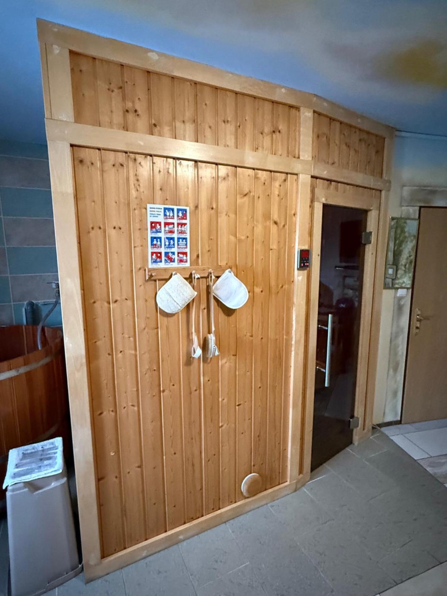 Wellness Club Villa Puclice Екстериор снимка